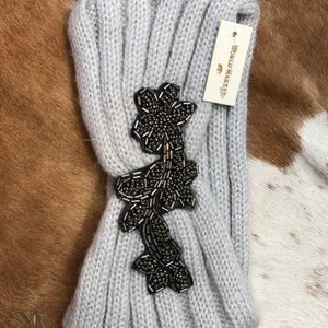 World market head band